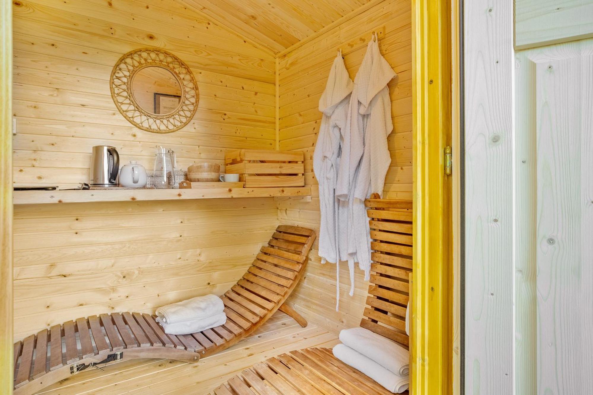 Resort Pod Orehi - Bled - Apartma & Glamping & Savna מראה חיצוני תמונה