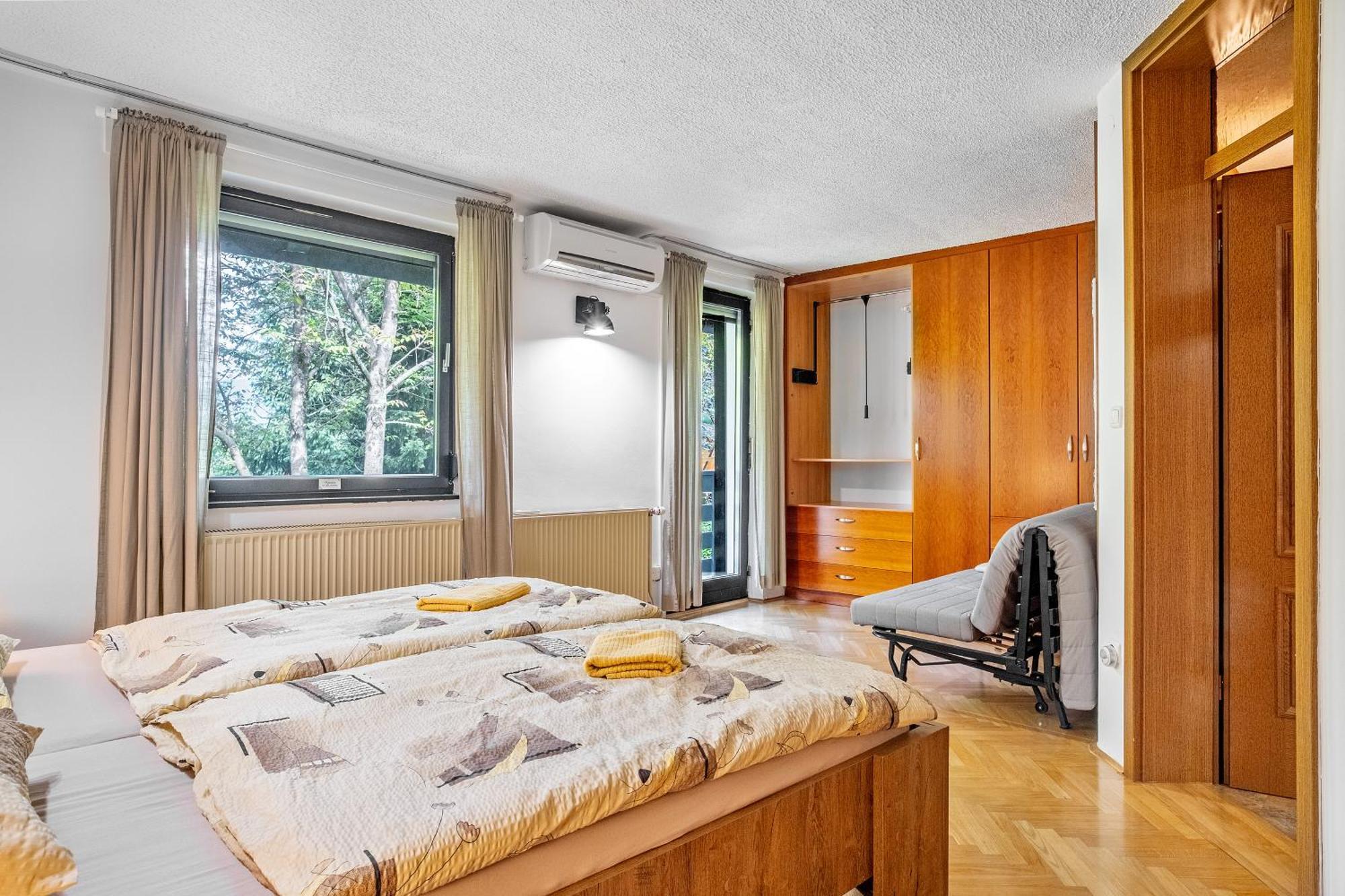 Resort Pod Orehi - Bled - Apartma & Glamping & Savna חדר תמונה